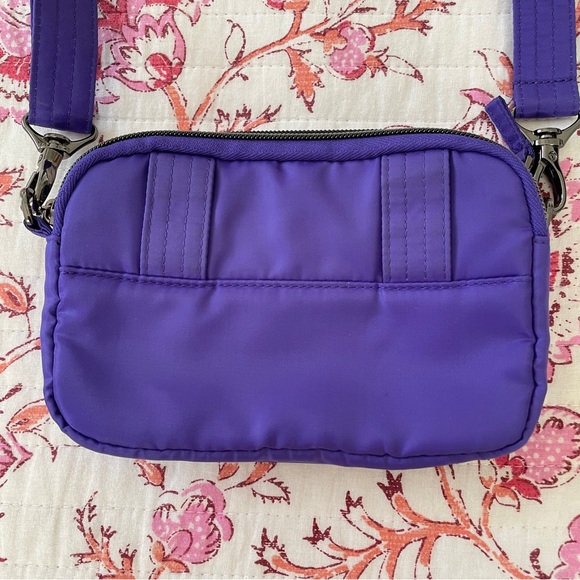 Lug Coupe SE Crossbody Bag in Violet - Picture 3 of 9